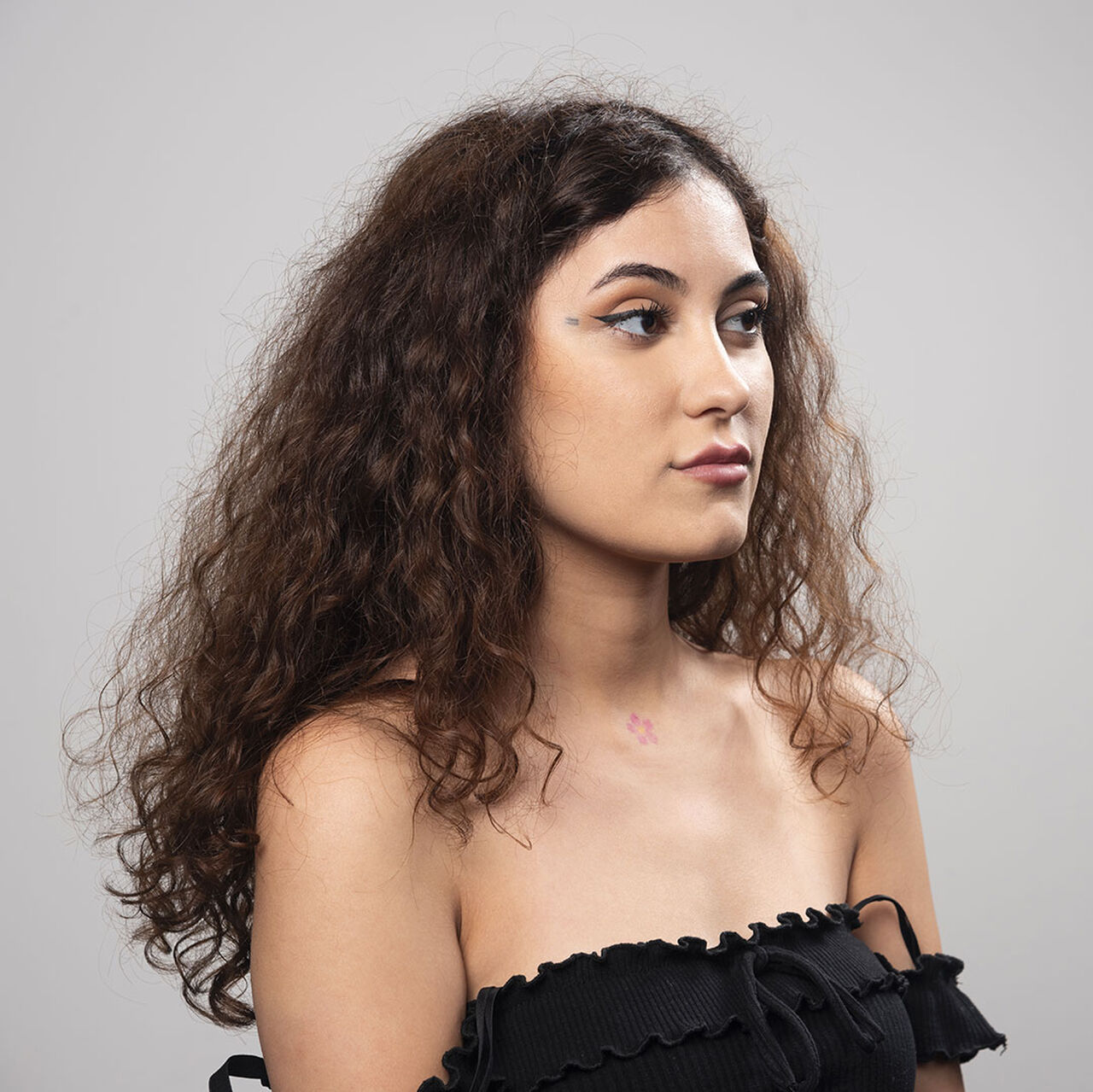 Cheveux mousseux, pr&ocirc;nes aux frisottis