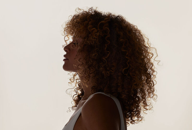 Pflege f&uuml;r Locken mit OLAPLEX